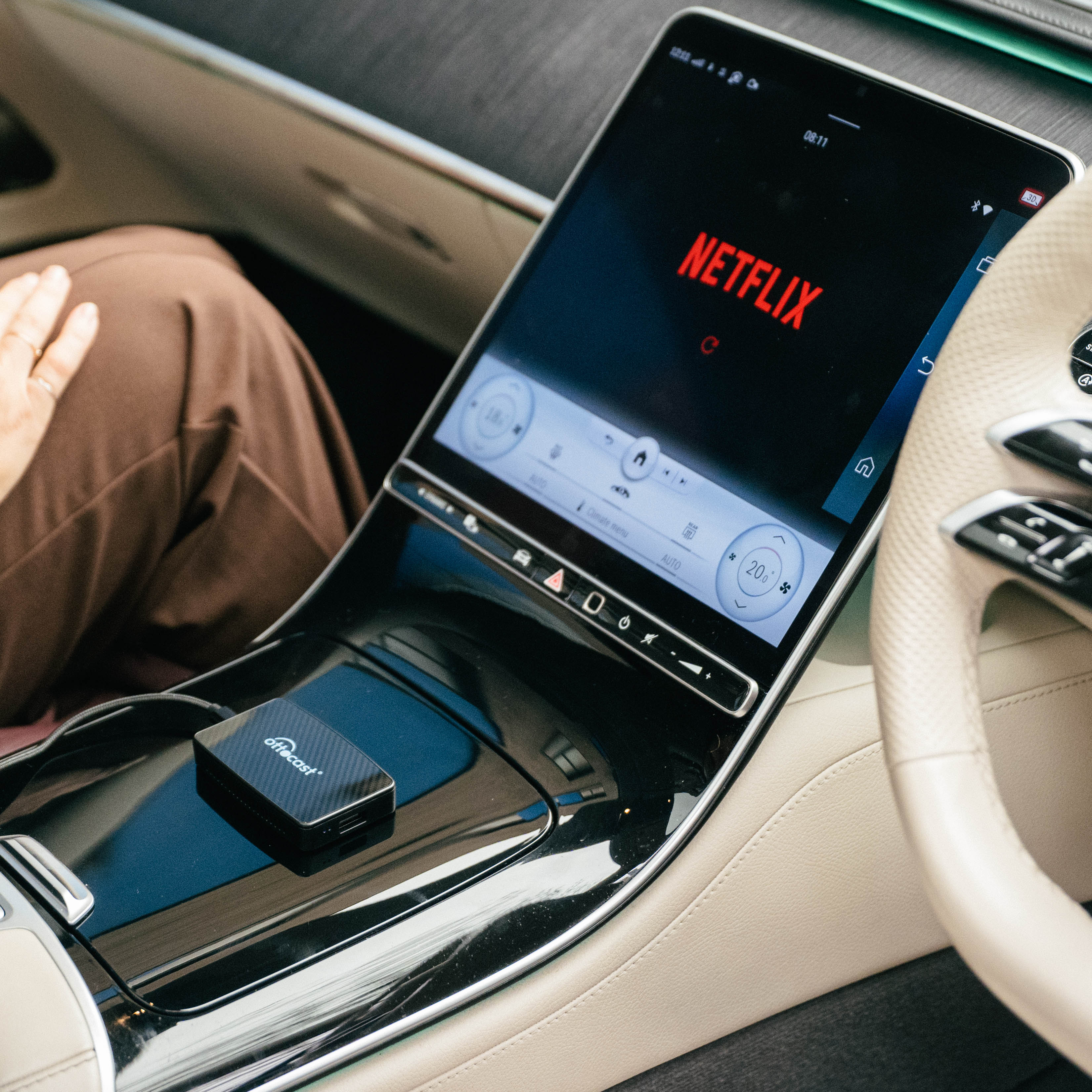 오토캐스트 Play2 Video Pro 무선 카플레이/안드로이드 오토/ 유튜브/넷플릭스/티빙/왓챠/웨이브 올인원 어댑터